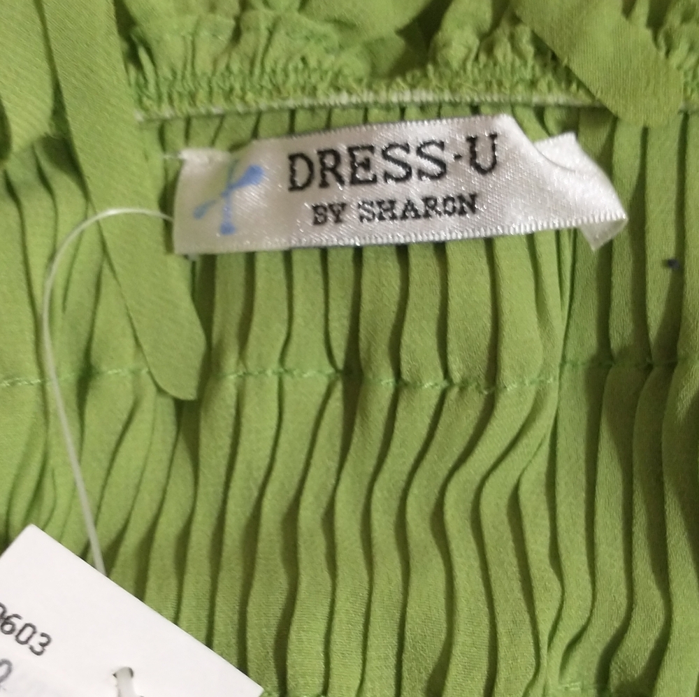 Green Off-Shoulder Ruffle Top - Picture 8 of 10